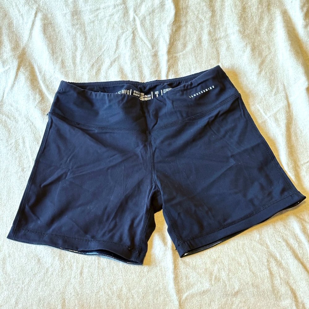 I AM BECOMING IAB 3-in no-ride workout shorts Medium Size 8